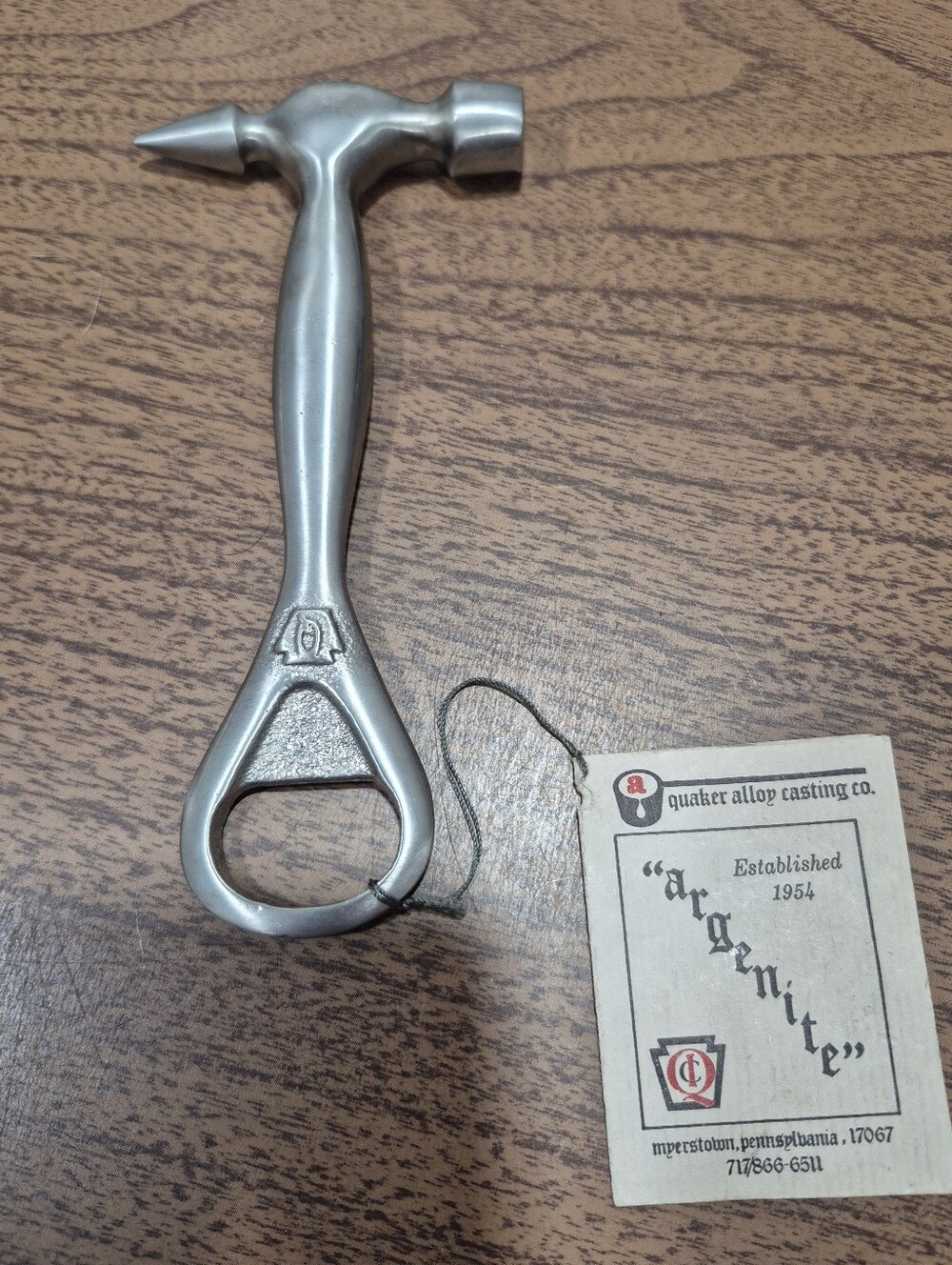 NWT Vintage Style Cast Metal Bar Keepers Tool By Quaker Alloy Casting Co